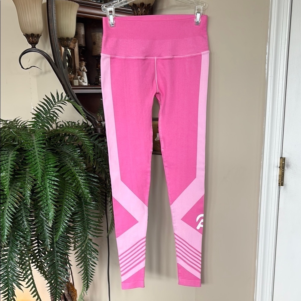 NWOT PELOTON Bubblegum Pink Seamless Leggings Ribbed High Waist Stretch Two-Tone